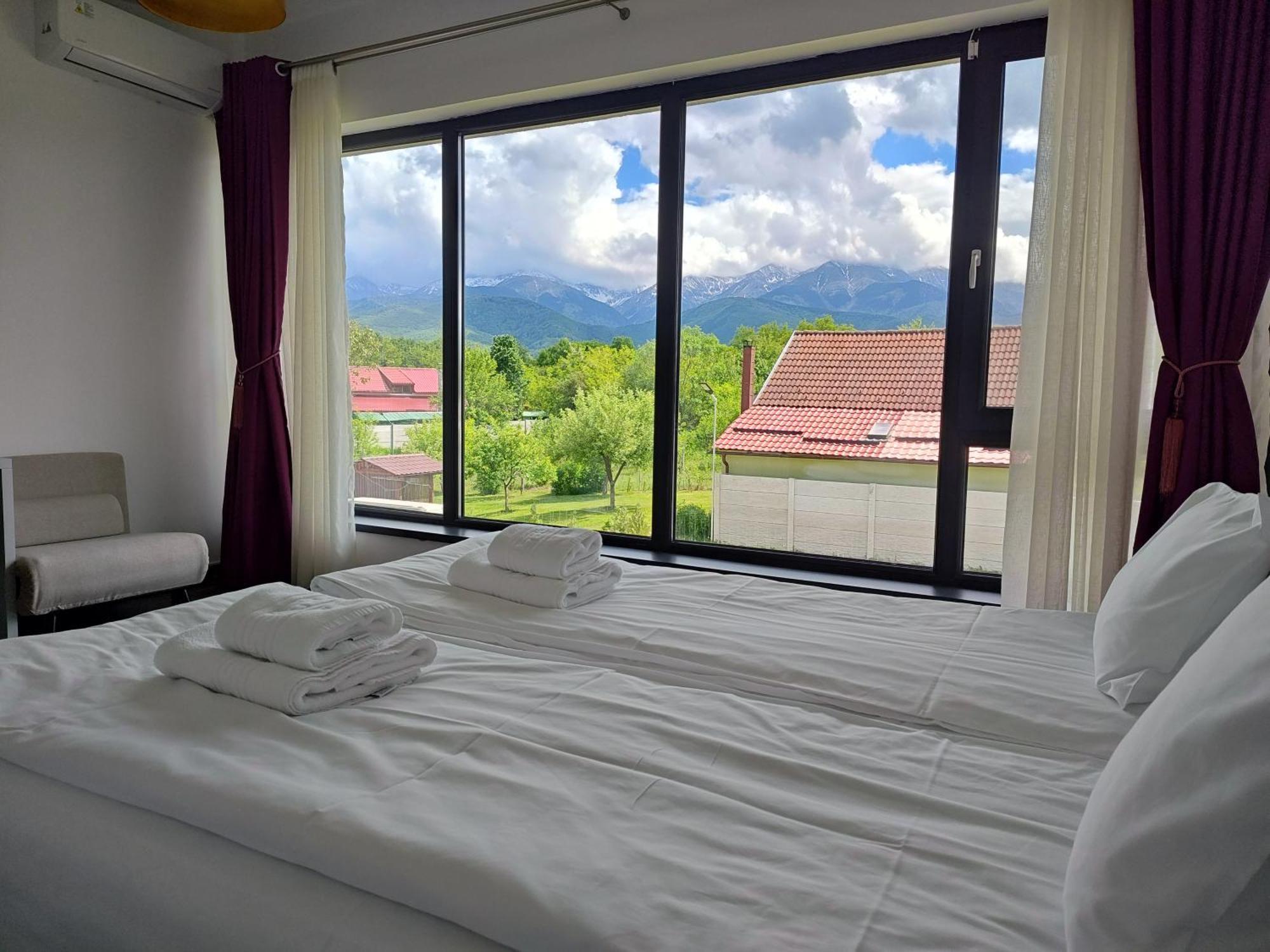 Jai Giridhari Villa Felek Kültér fotó